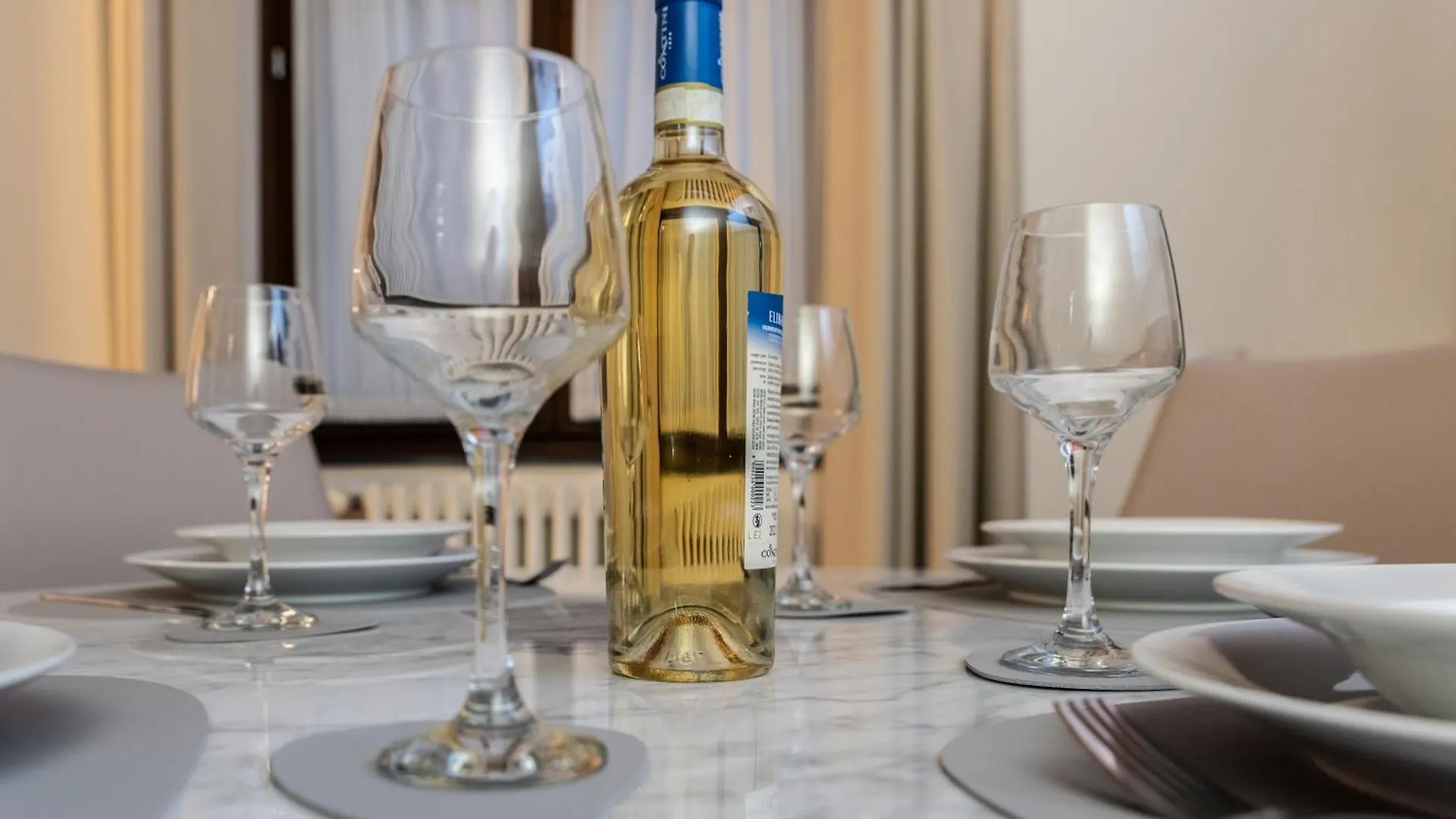 Suite Deluxe In Palazzo Storico - Centro Sassari - Appartamento Alghero Apartment
